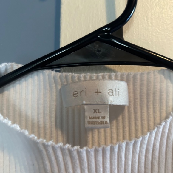 Ribbed Mockneck Tank - Picture 5 of 5